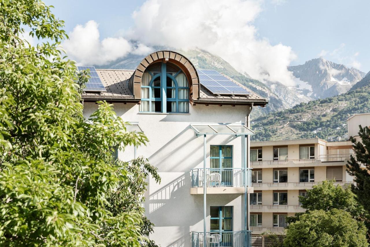 Hotel & Bildungshaus St. Jodern Visp Eksteriør bilde